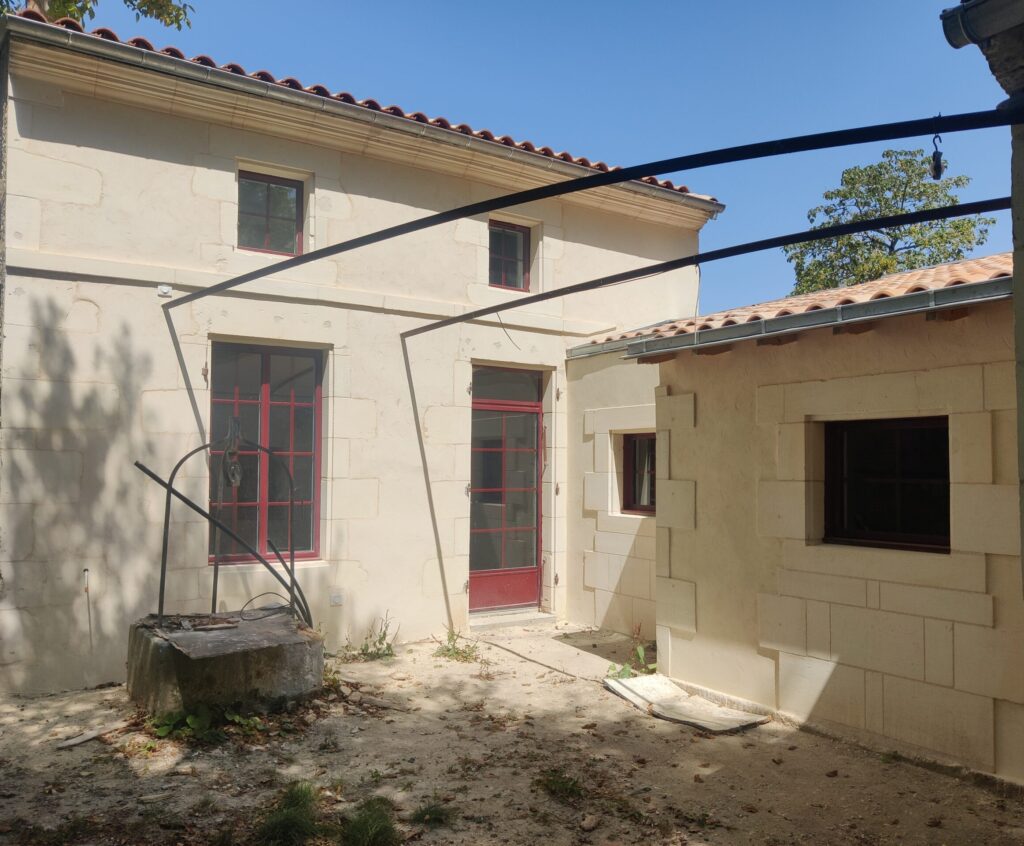 Enduit traditionnel à la chaux pour maçonnerie traditionnelle